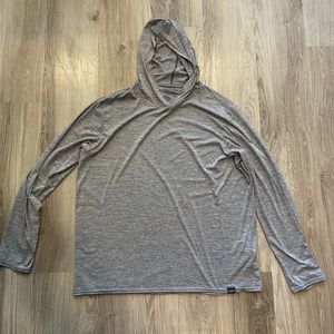 Patagonia Capiline Cool Daily long sleeve w/ hood